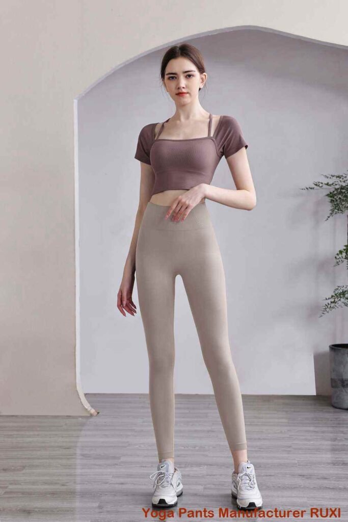 Tops de yoga para mujeres mayores