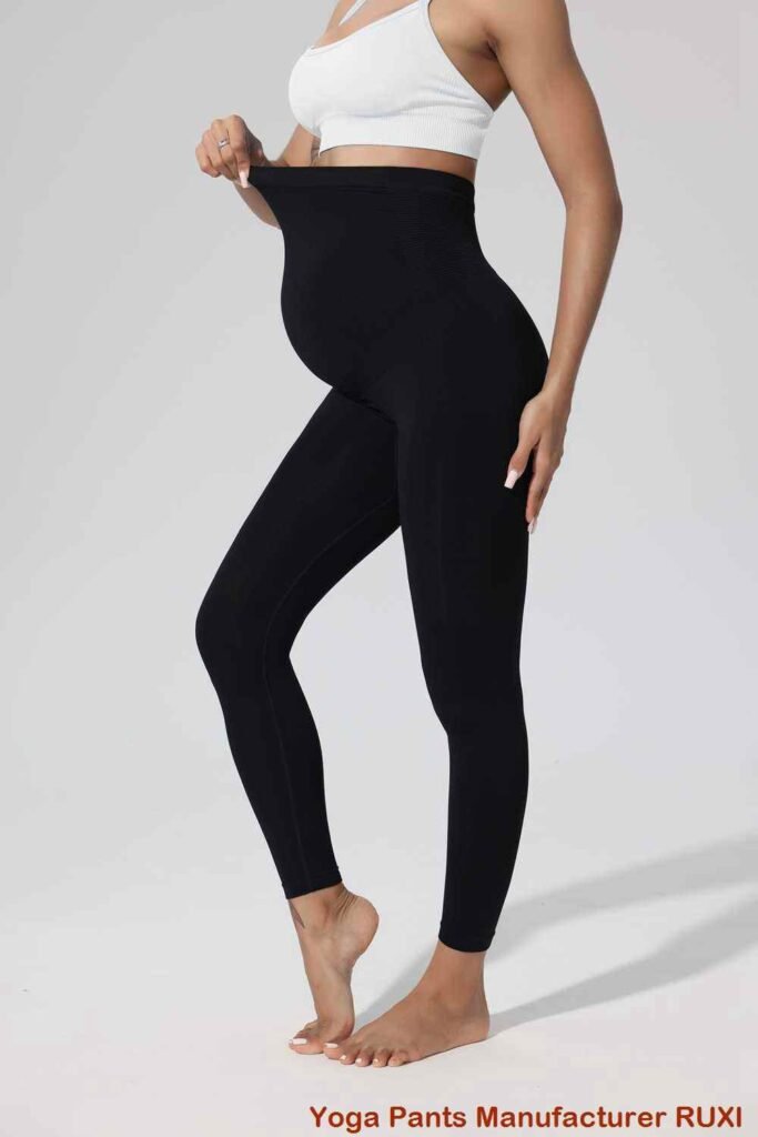ropa de yoga sostenible RUXI